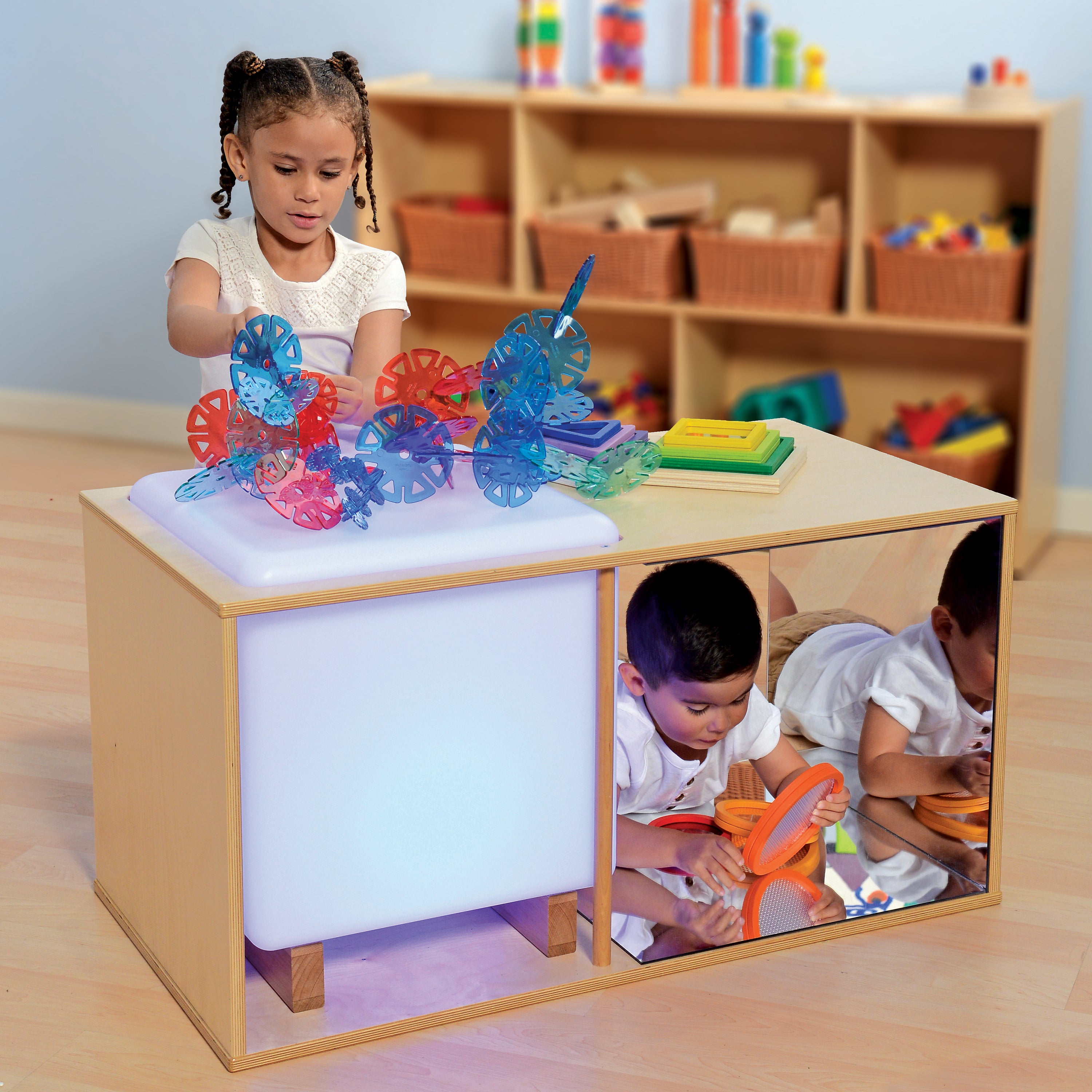 Light Table Learning with manipulatives