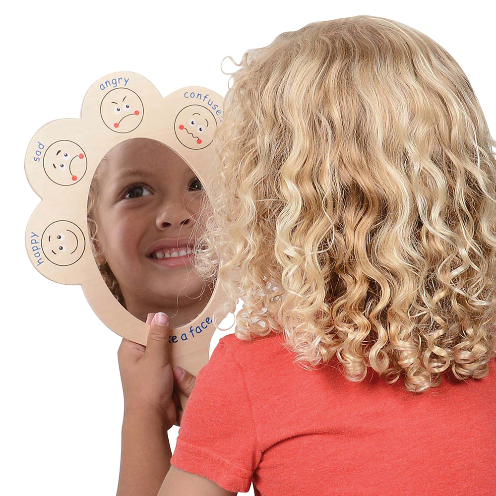 Child Mimicking Happiness with Emotion Exploration Mirror