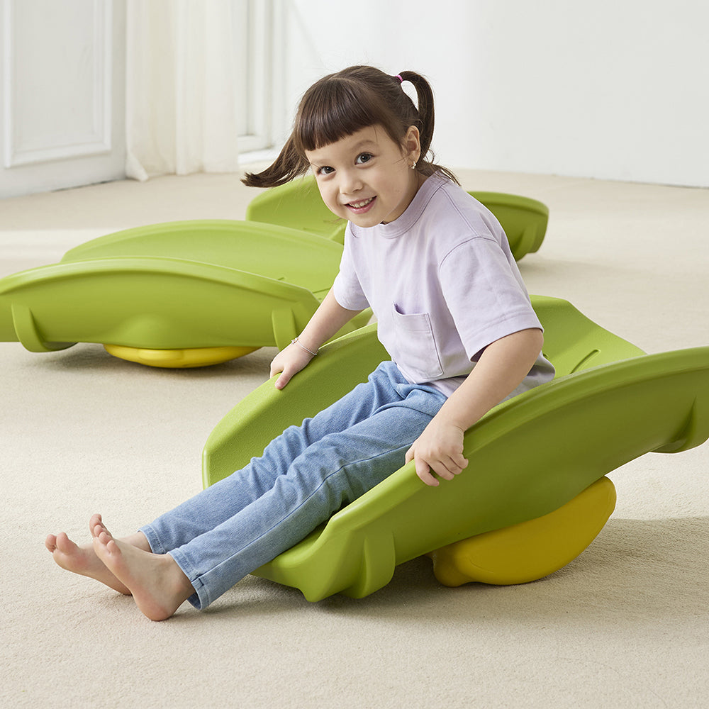 Inventive Fun with Rocking Leaf Boat