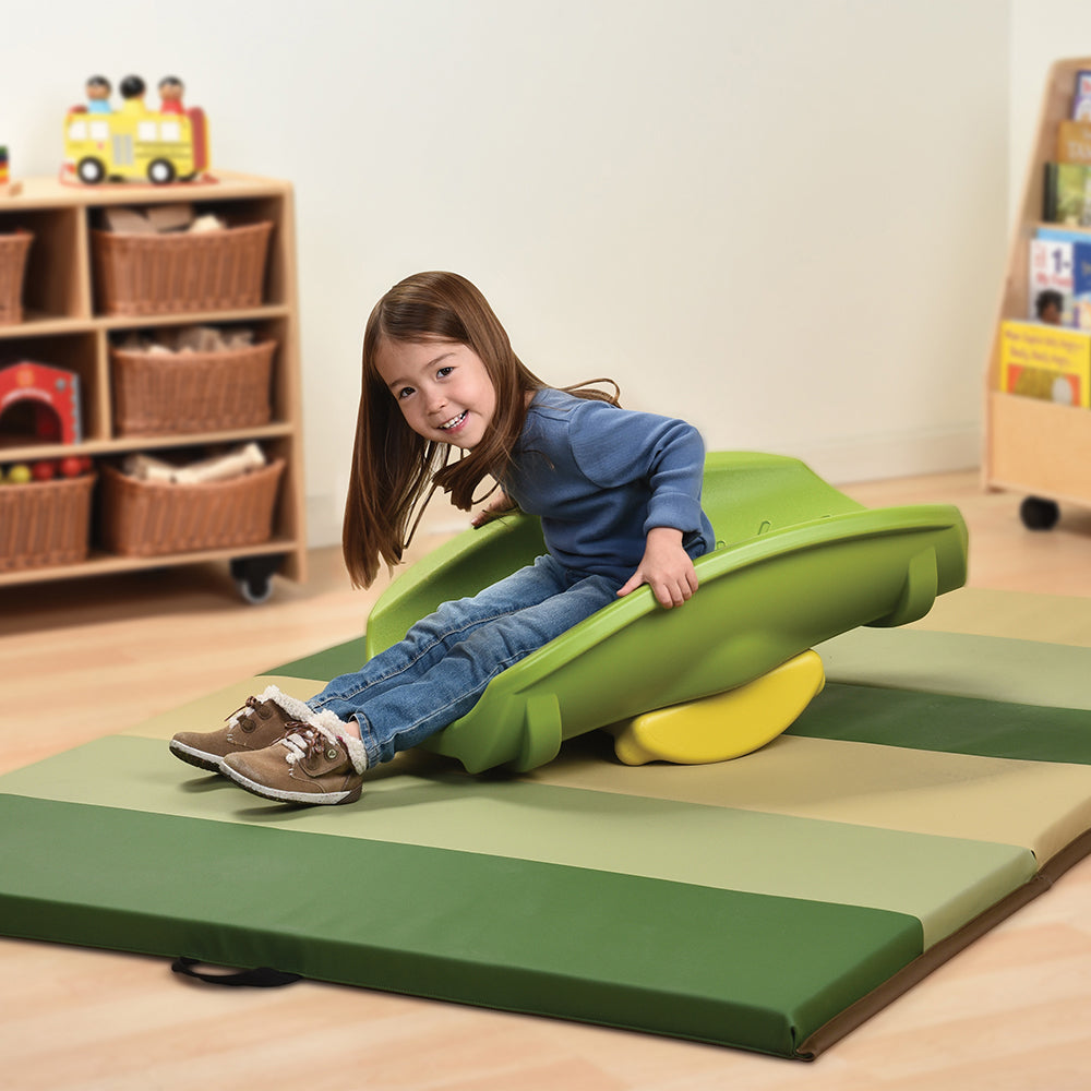 Using Rocking Leaf Boat with Added Natural-Colored Mat in the Classroom