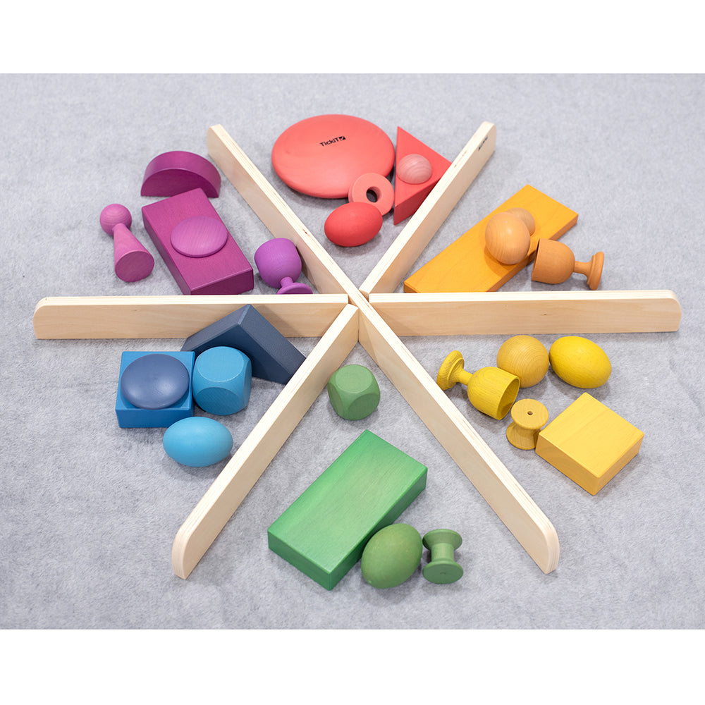 Using Wooden Dividers for Classroom Sorting