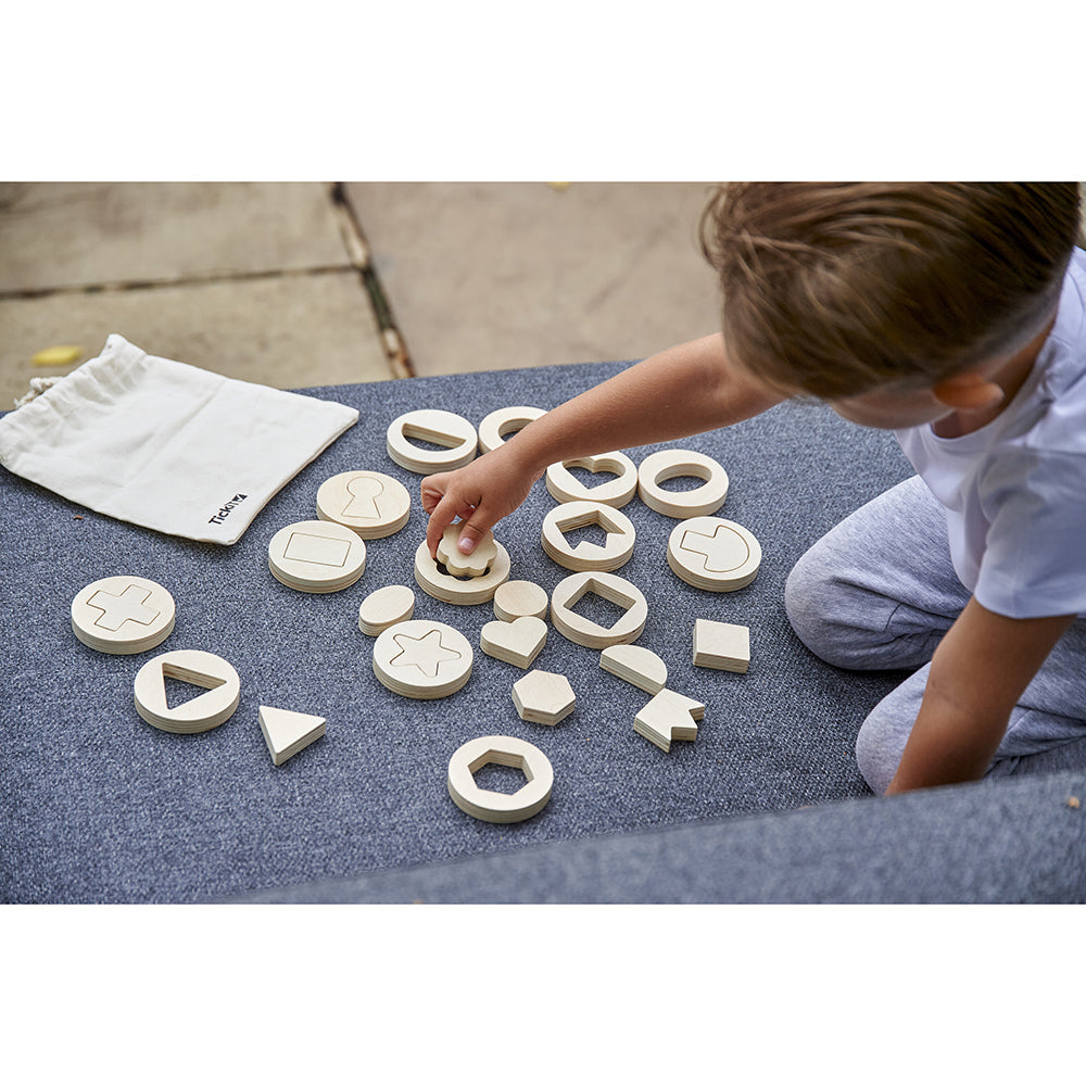 Shape Exploration with Inside Outside Wooden Shapes