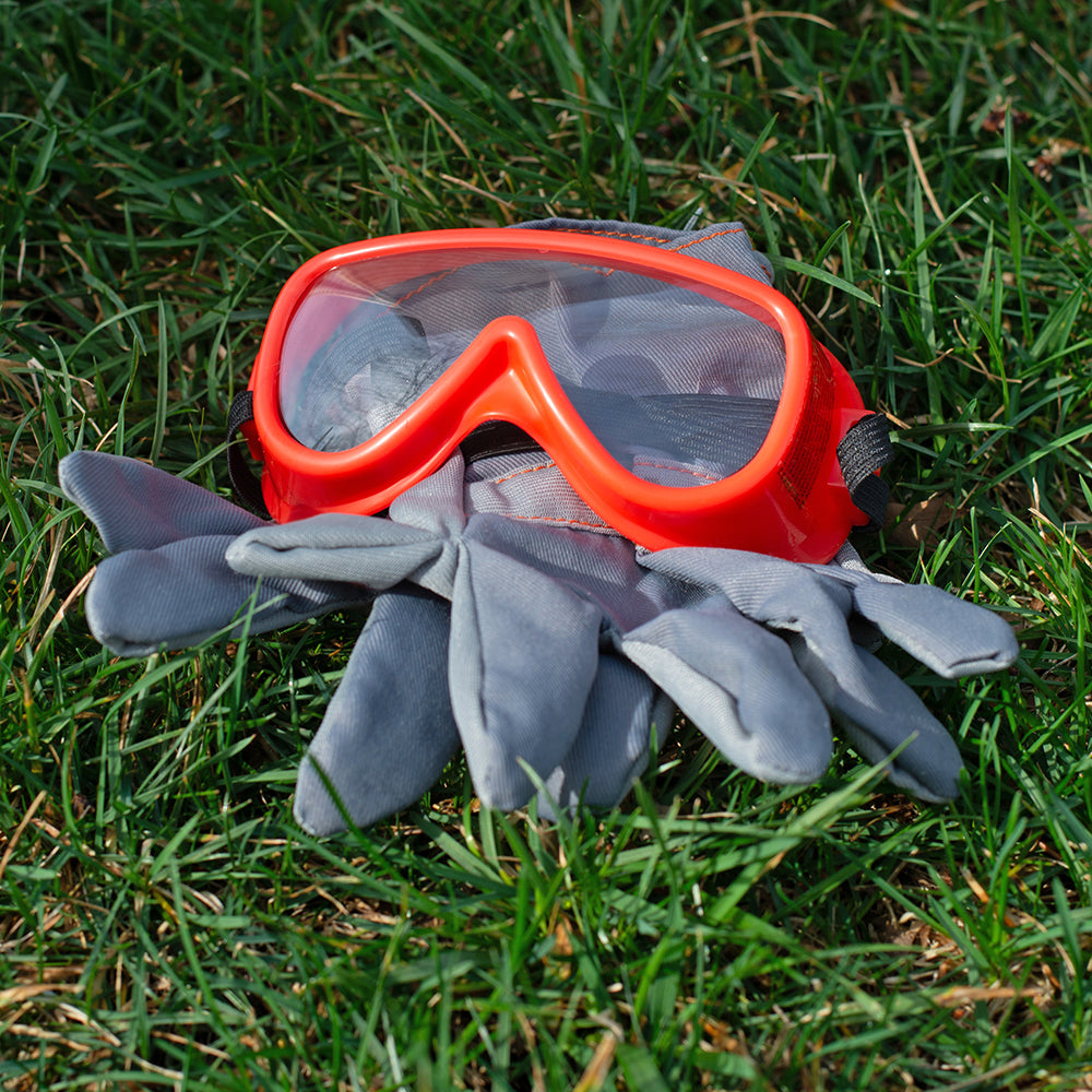 Close-up of Goggles & Work Gloves