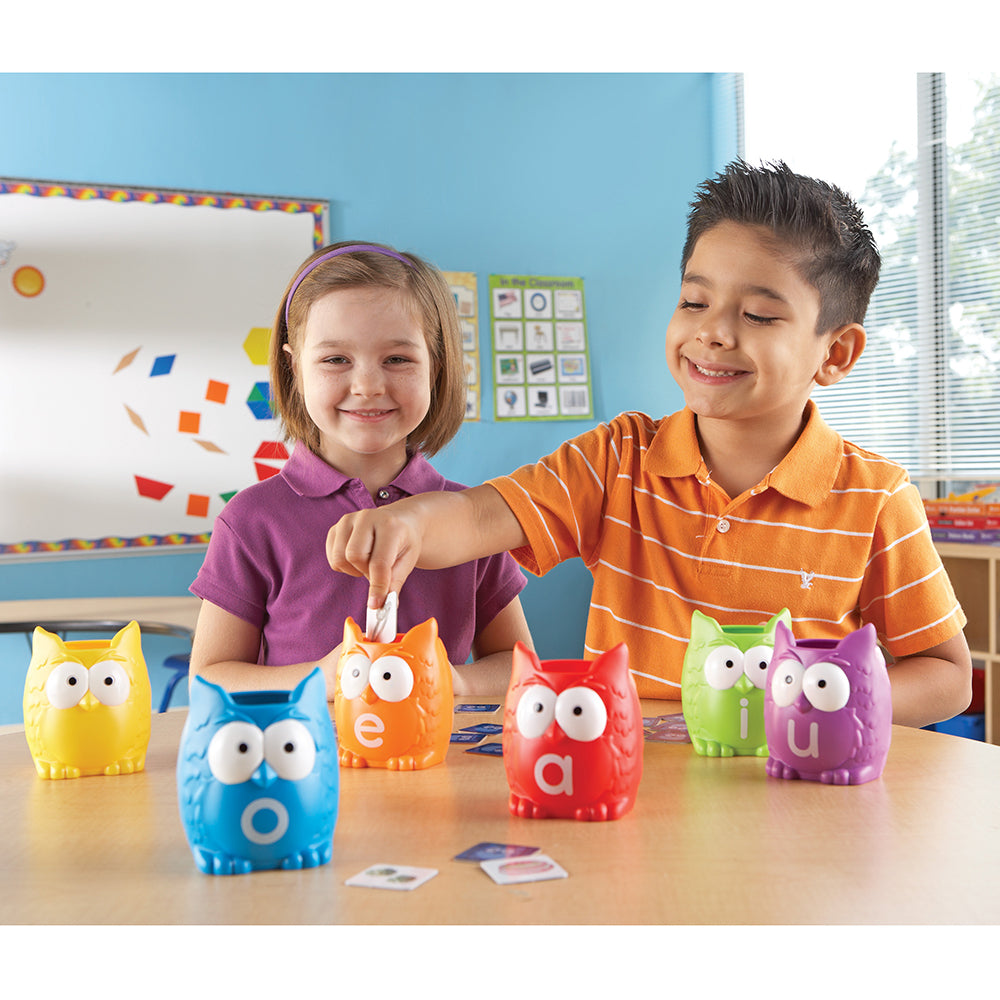 Vowel Owls™ Sorting Set
