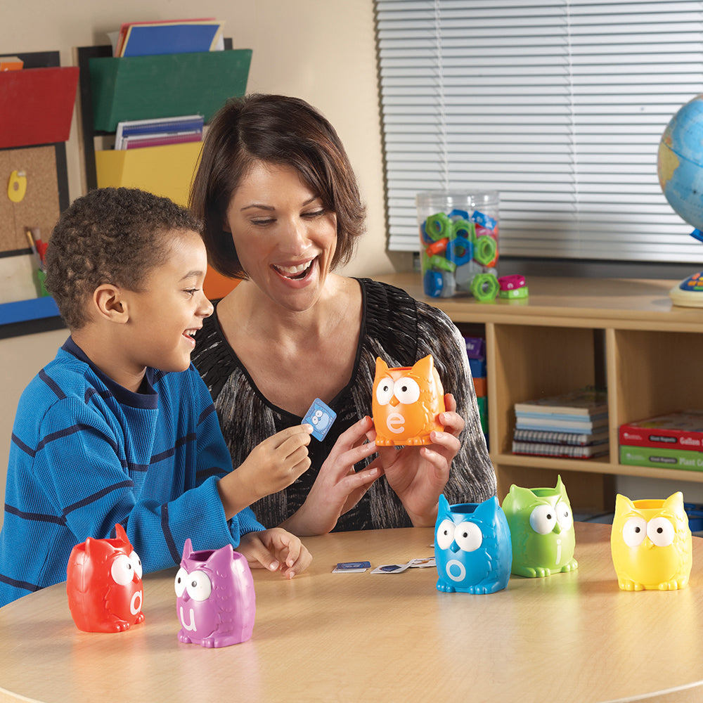 Vowel Owls™ Sorting Set