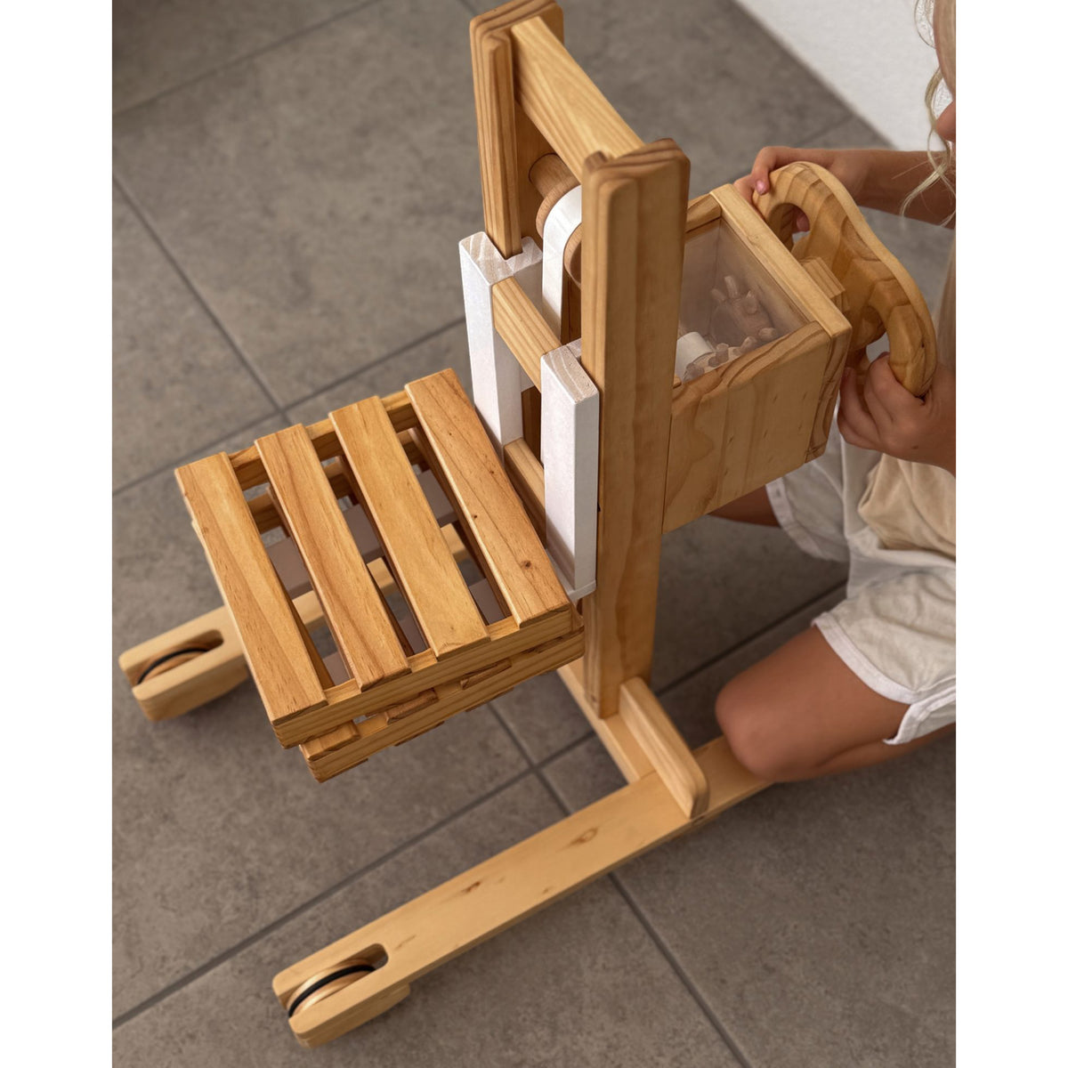 Natural Indoor/Outdoor Engineering Worksite Set