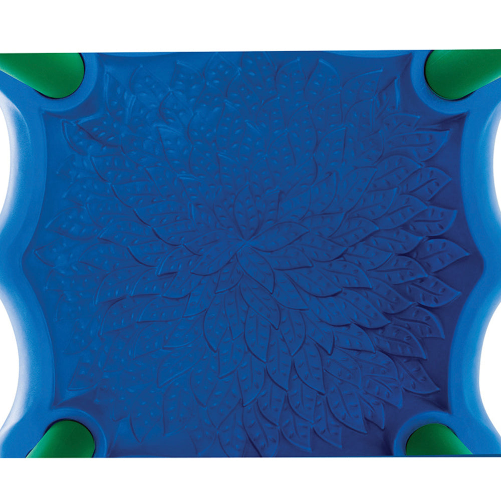 Plastic Leaf Roof of Discovery Hilltop