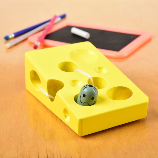 Wooden Lacing Game – Cheese & Mouse