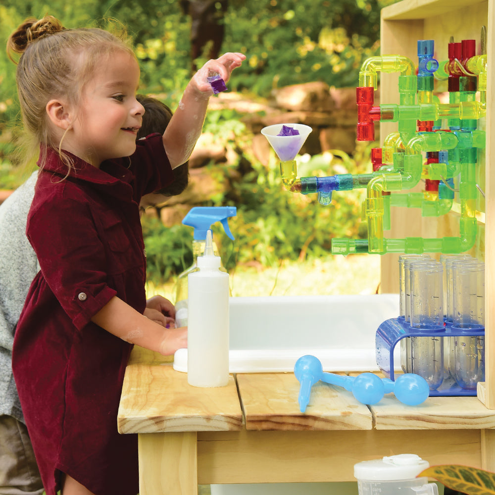 Early STEM Learning with Sensory Mud Kitchen