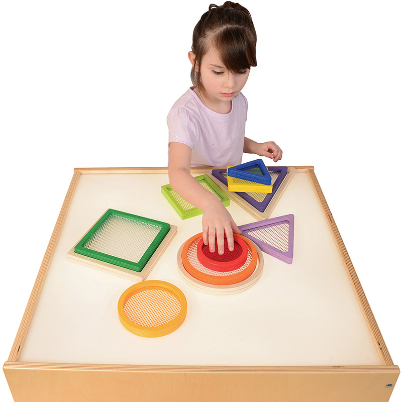 Exploring Shapes with Light Table