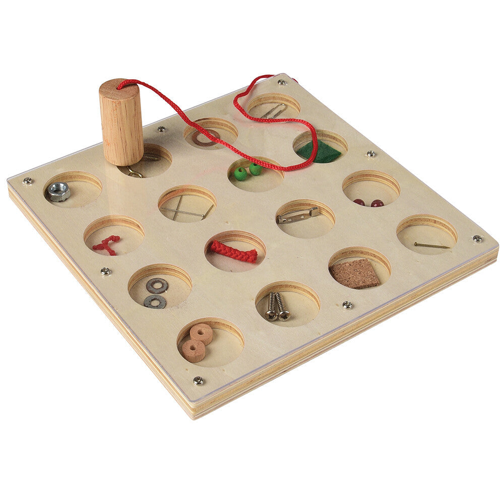 Square Magnet Marvel Discovery Box with Attached Magnetic Wand