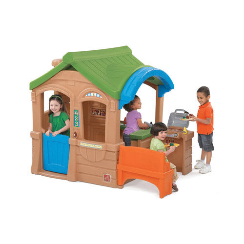 Step 2 Gather & Grille Playhouse™ Constructive Playthings