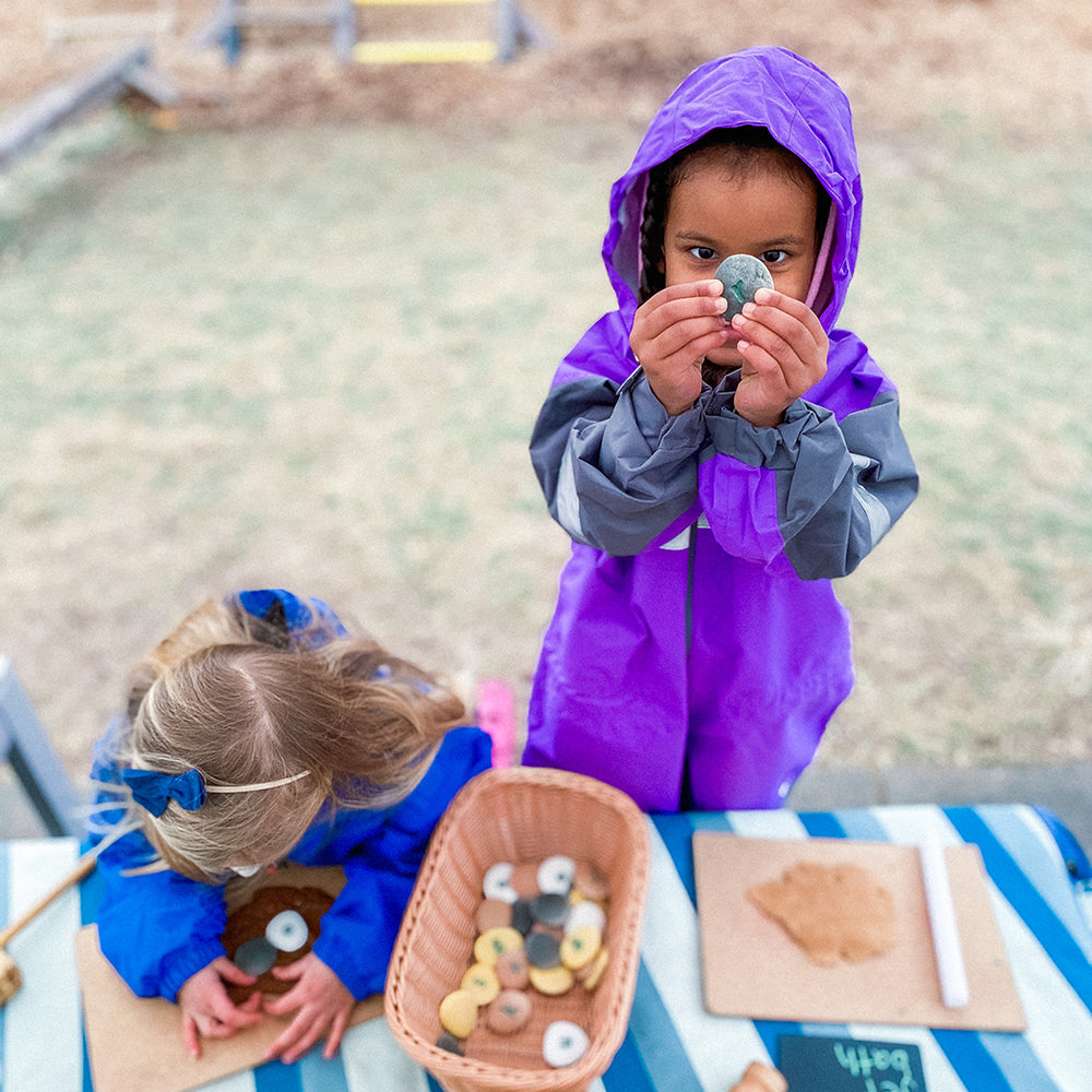 Outdoor Classroom Literacy Exploration
