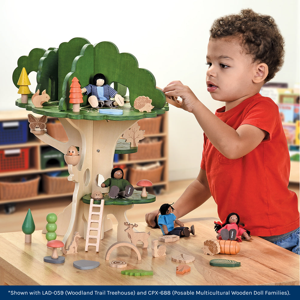 Using the Woodland Trail Discovery Set with the Woodland Treehouse