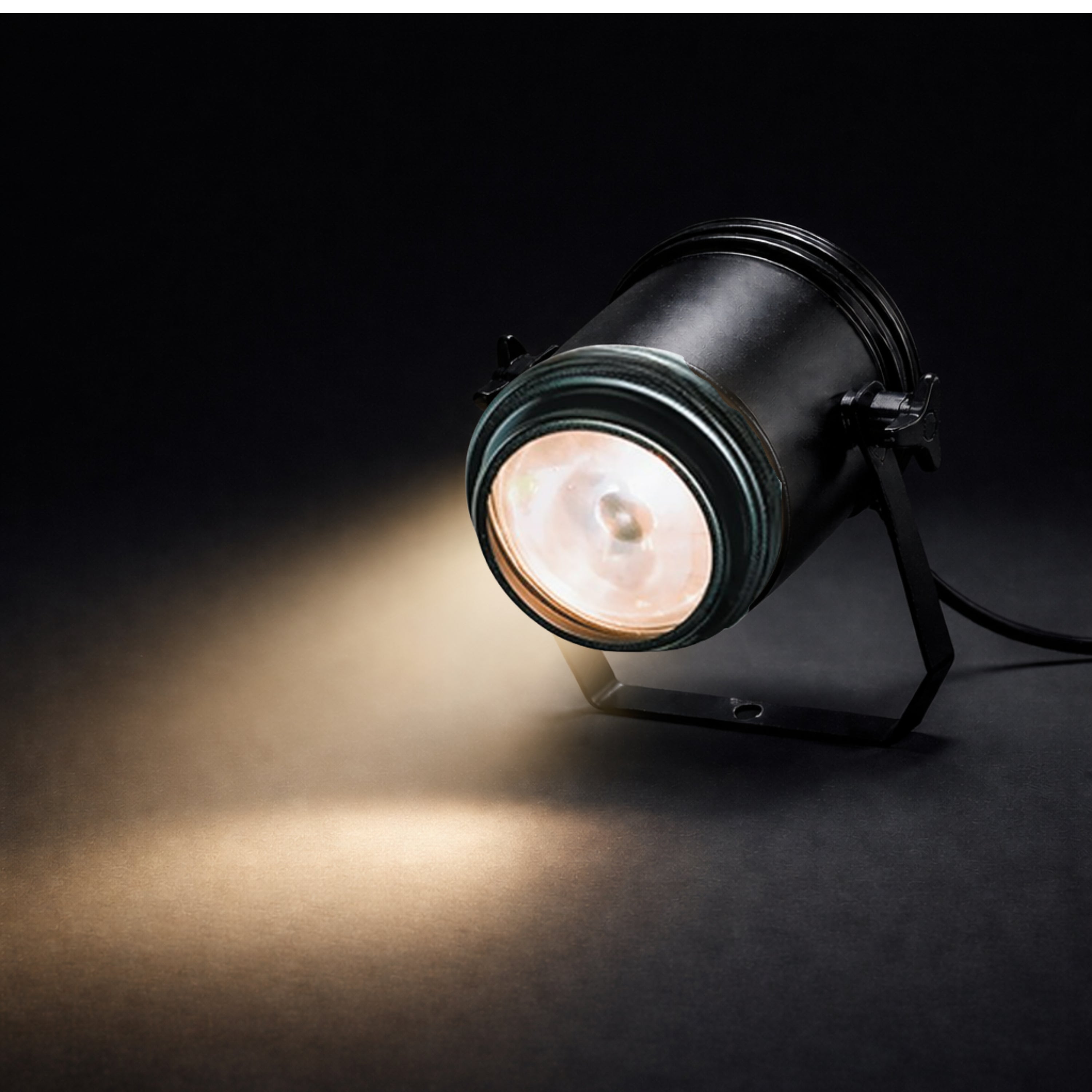 Spot Light for Dramatic Play & Light Exploration