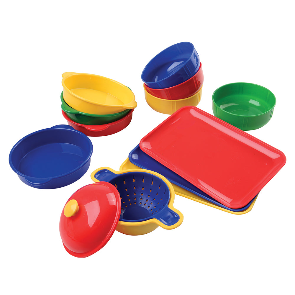 Pretend Trays and Bowls in Primary Colors