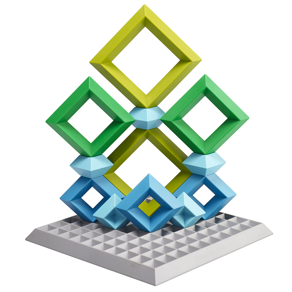 Building Designs with 3D Stacking Puzzles