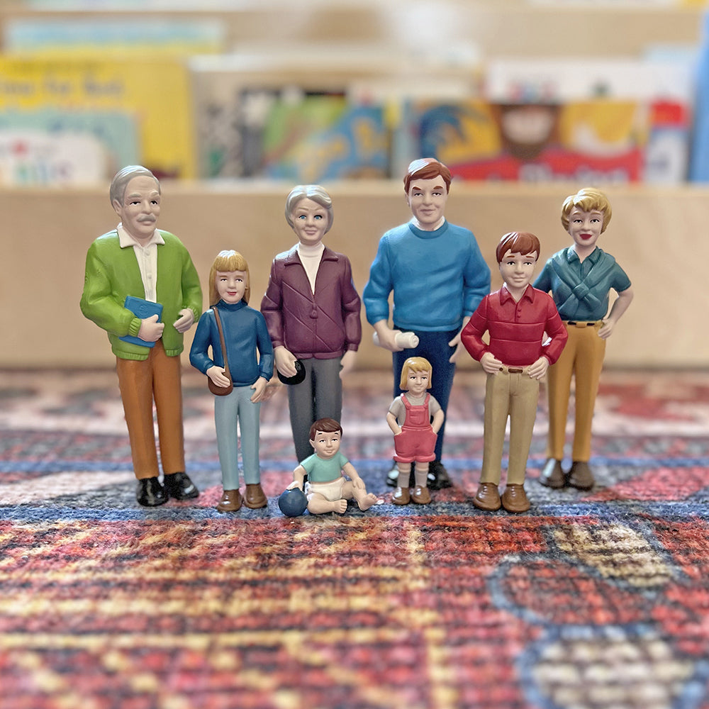 Pretend Play Family Figures in the Classroom