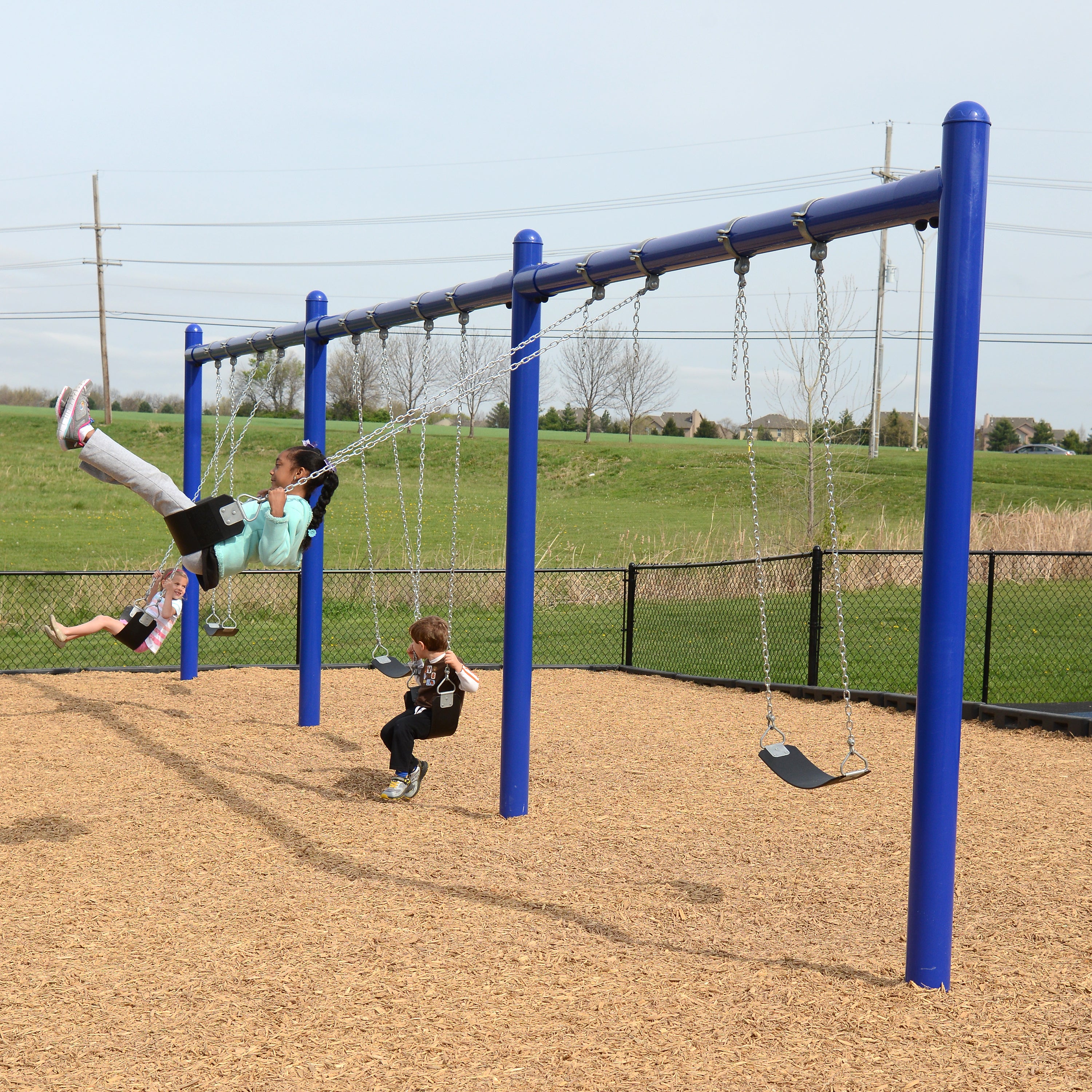 Single Post Swings (5.0" Frame)