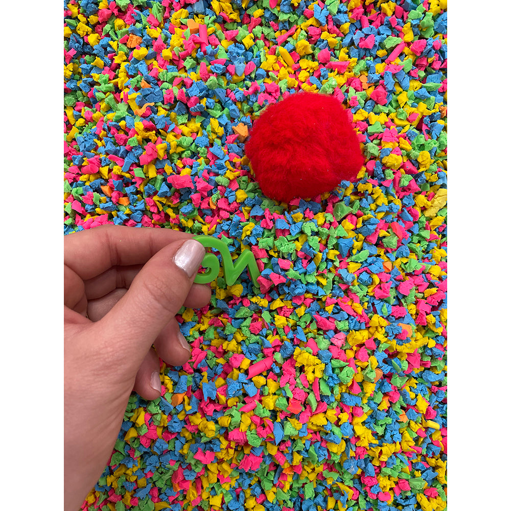 Sensory Bin: Engaging Exploration and Play Experiences for Ages 4 years and Up ROY-307