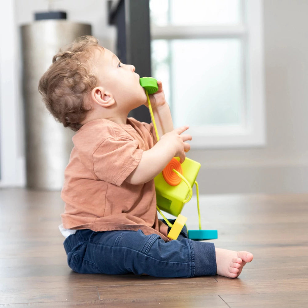 Oombee Cube Sorter - Tactile Exploration & Teething Toy